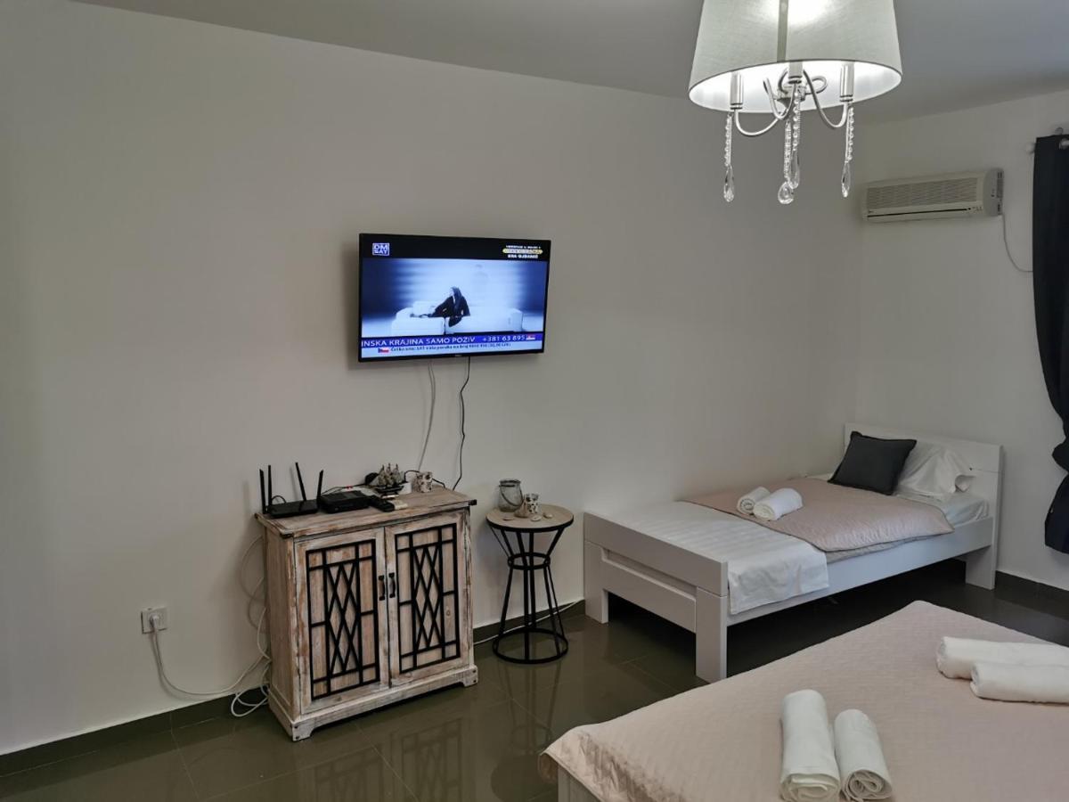 Ana Apartmani スヴェティ・ステファン エクステリア 写真